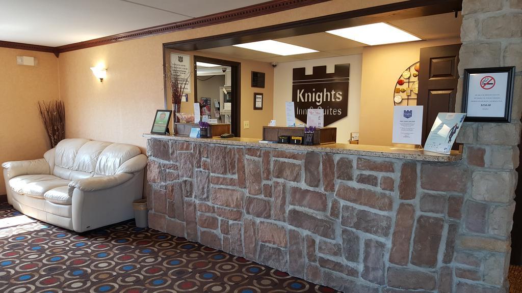 Knights Inn And Suites - Grand Forks Dış mekan fotoğraf